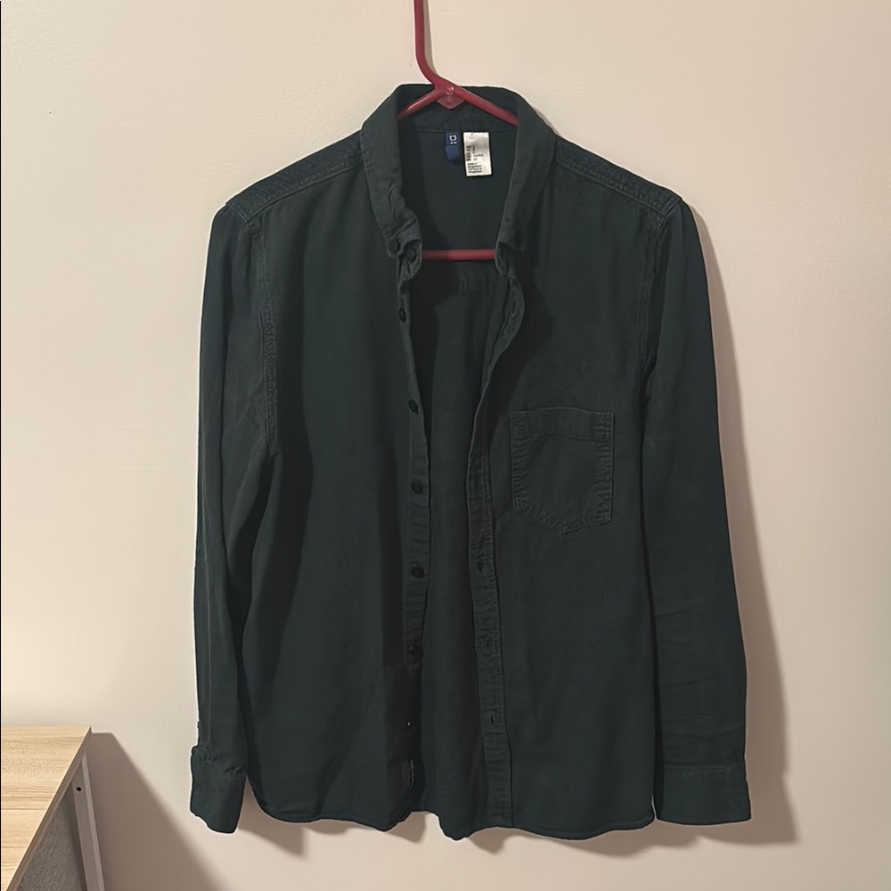 Men’s Forest Green Button Down Shirt - Flannel Material Shirt Size Small